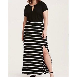 Torrid Women's Black And White Stripe Midi Skirt - 00 - Medium